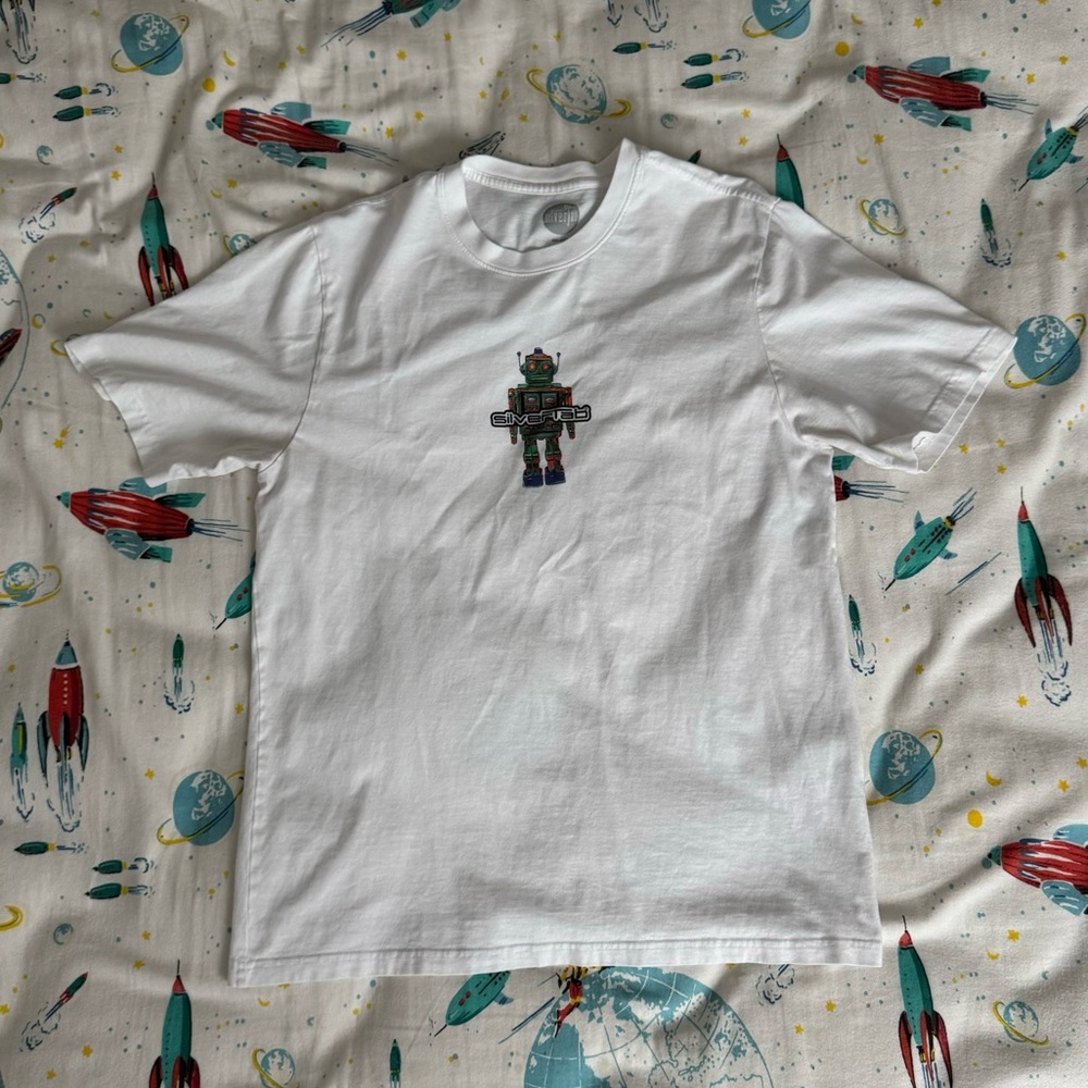 white graphic tee silvertab levi’s